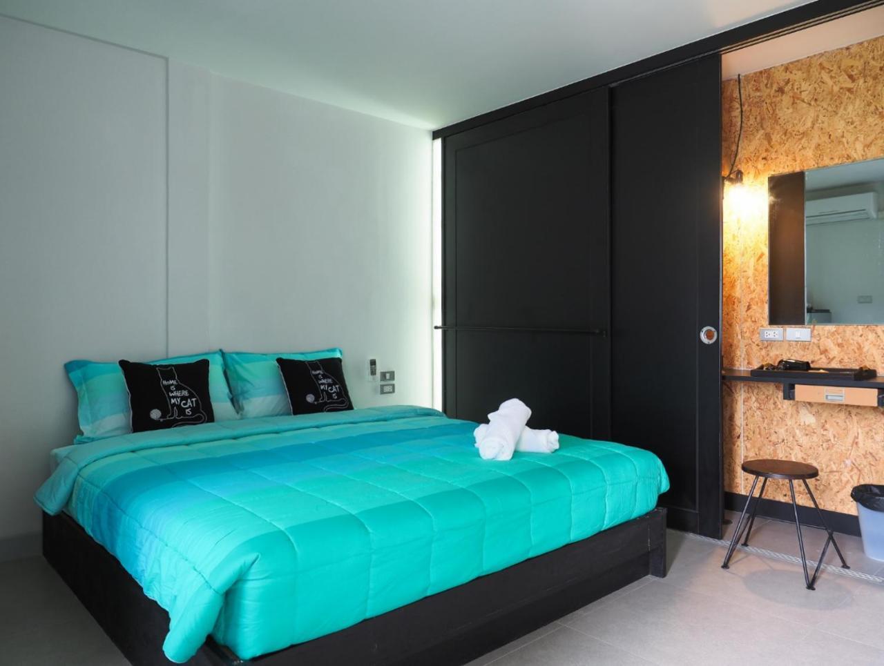 Beam House Hotell Patong Exteriör bild