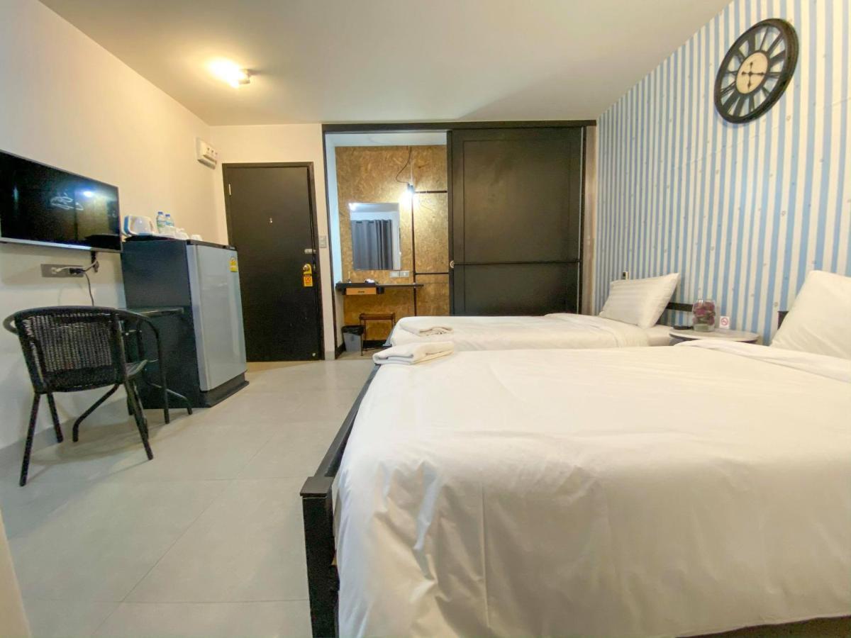 Beam House Hotell Patong Exteriör bild