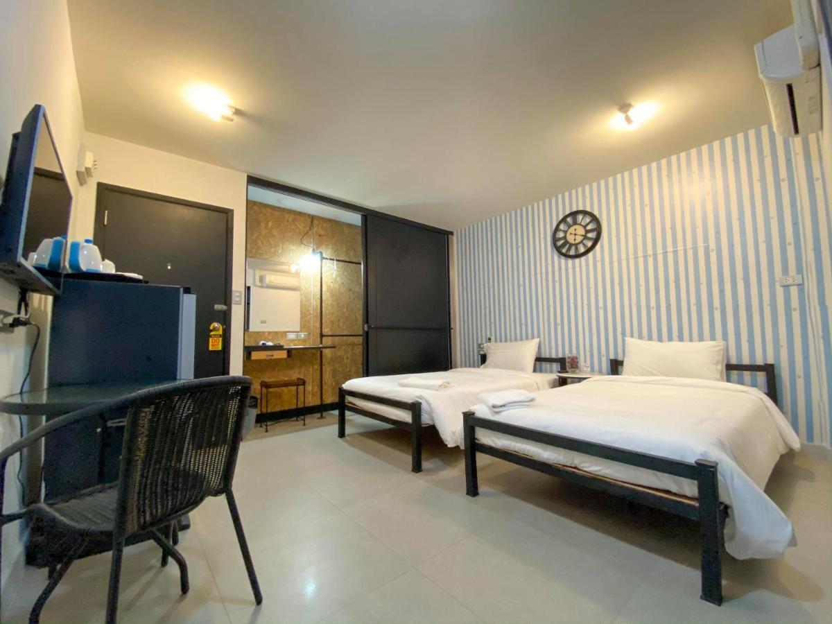Beam House Hotell Patong Exteriör bild