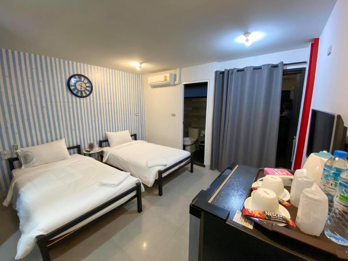 Beam House Hotell Patong Exteriör bild